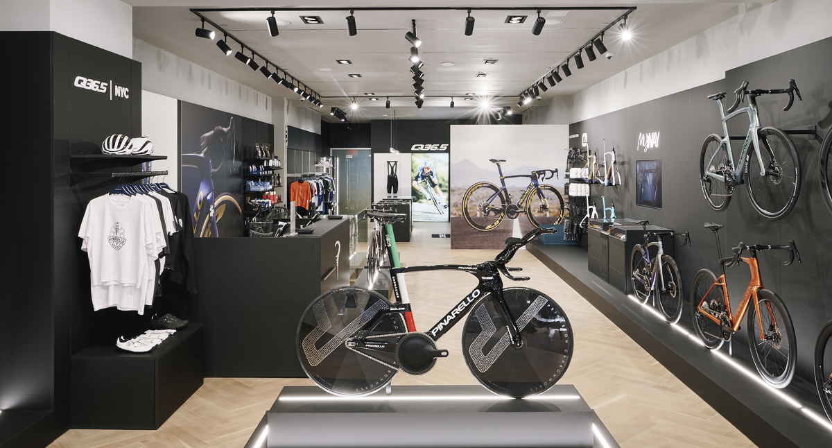 BiciDaStrada：Pinarello 紐約據點實拍與品牌配置 source image for YOYO bicycle industry report
